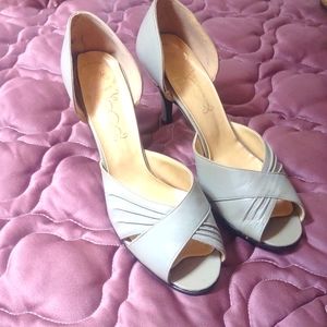 Florsheim Thayer McNeil heels